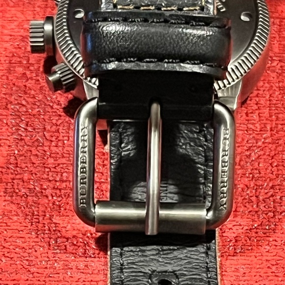 BURBERRY PRE-LOVED AUTHENTIC NOVA SIGNATURE DESIGN CHRONOGRAPH WATCH - Picture 8 of 17